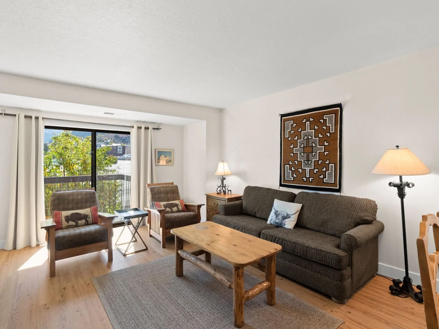 <b>Ronnie</b>, Partner since 2022